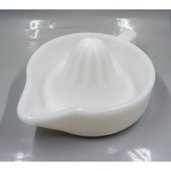 Sunkist Milk Glass Citrus Orange Grapefruit Reamer Juicer Made in USA - Picture 1 of 10